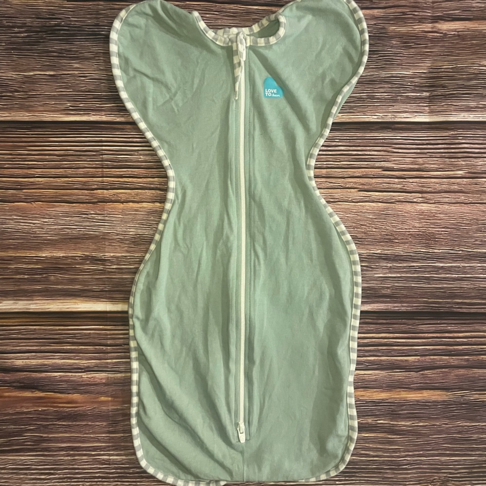 Love to Dream Lite Swaddle